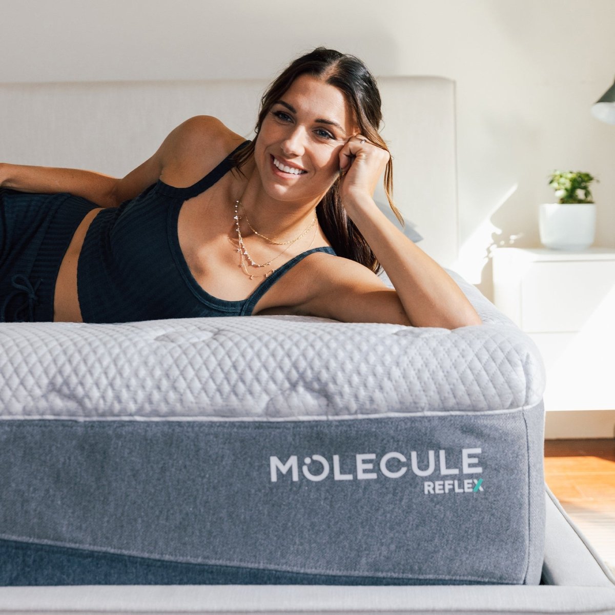 Molecule Reflex 13" Hybrid - Select Mattress Co.